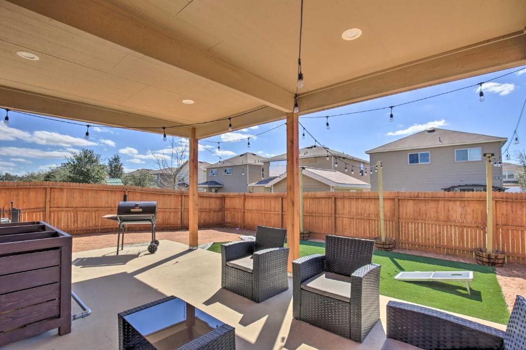 San Antonio Home With Patio And Grill Near Seaworld! Exterior photo